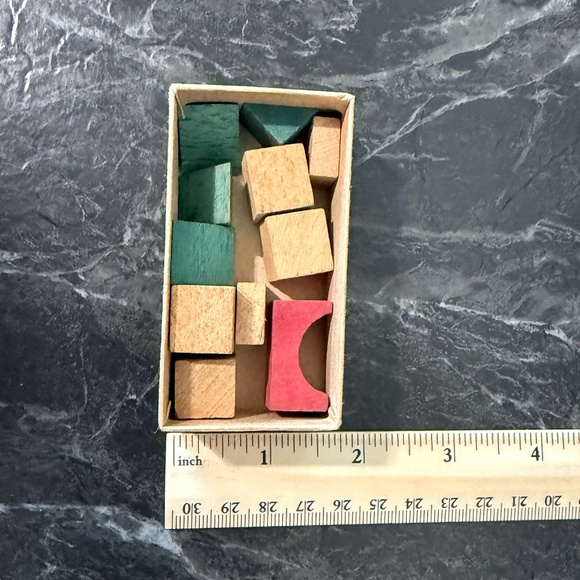 Four Vintage Games (Cards and Blocks) - Picture 15 of 15